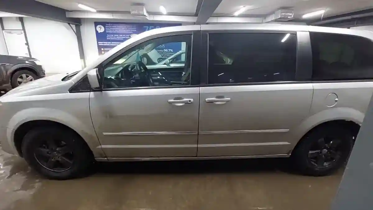 Dodge Caravan 2008 года за 6 350 000 тг. в Астана