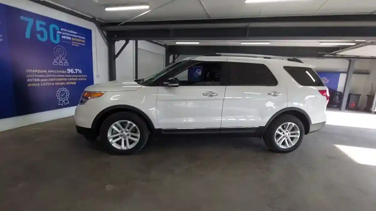 Ford Explorer 2014 года за 12 000 000 тг. в Астана