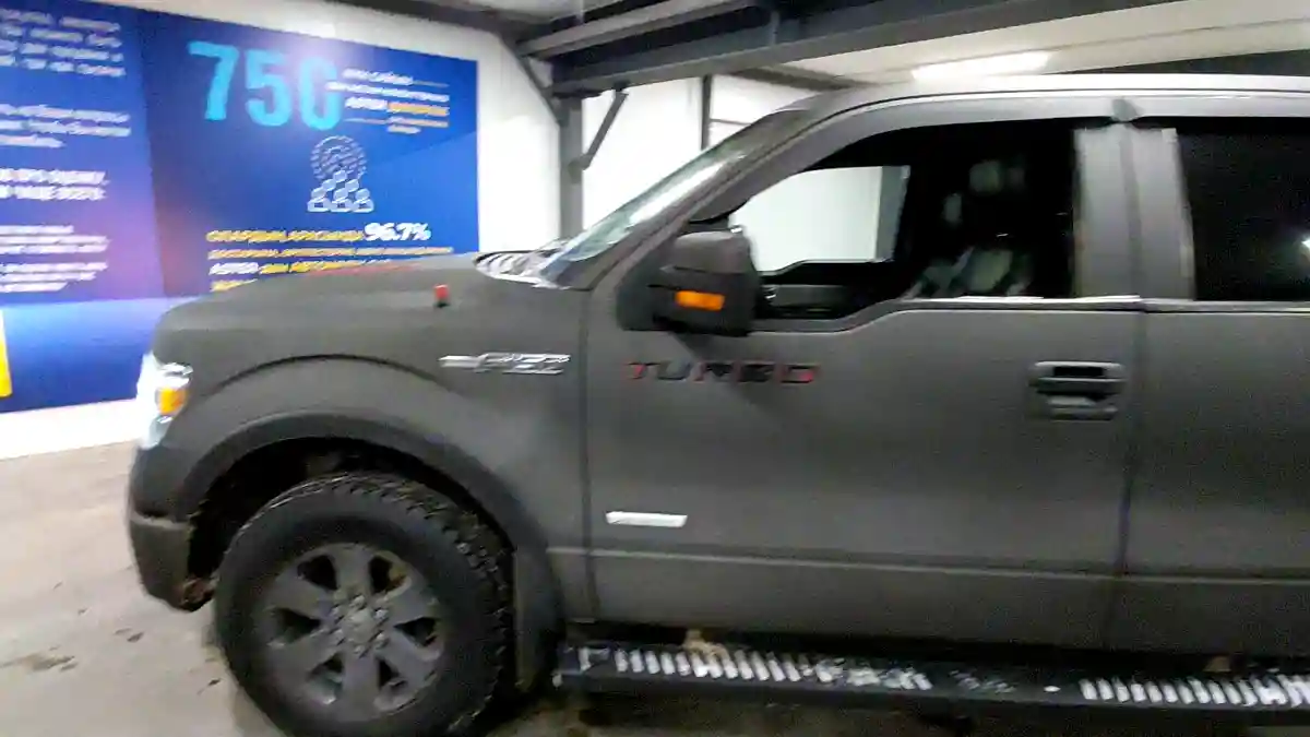 Ford F-150 2014 года за 31 000 000 тг. в Астана