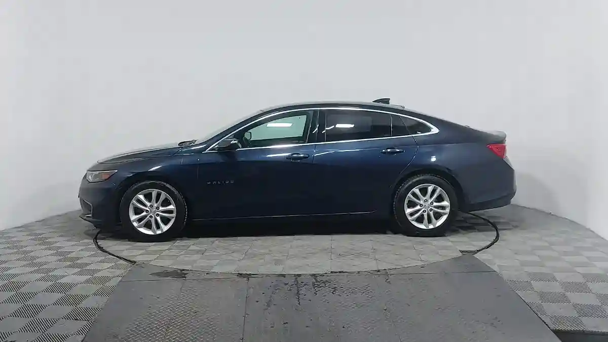 Chevrolet Malibu 2017 года за 7 290 000 тг. в Астана