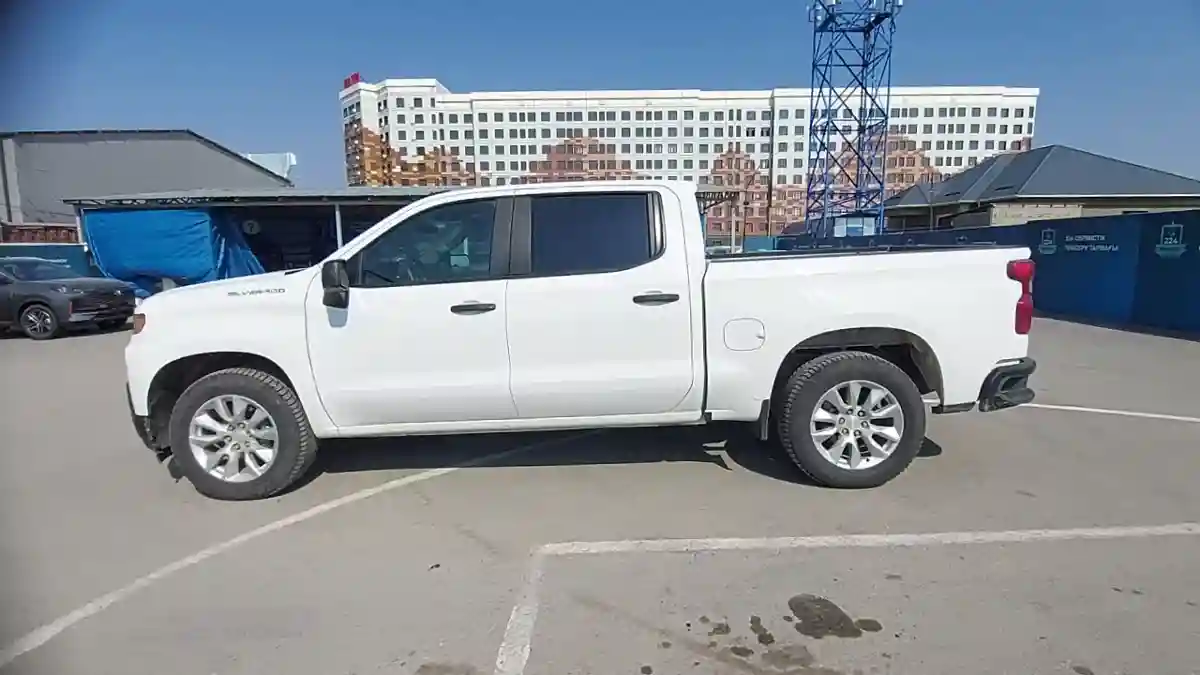 Chevrolet Silverado 2022 года за 29 000 000 тг. в Шымкент