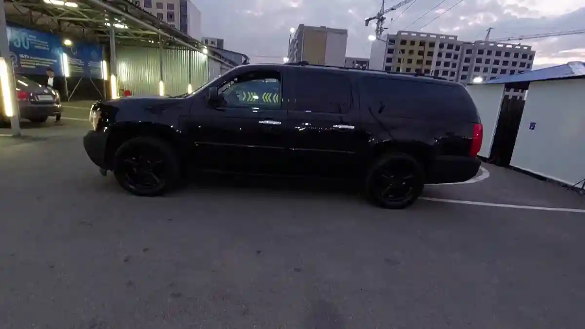 Chevrolet Suburban 2007 года за 11 500 000 тг. в Алматы