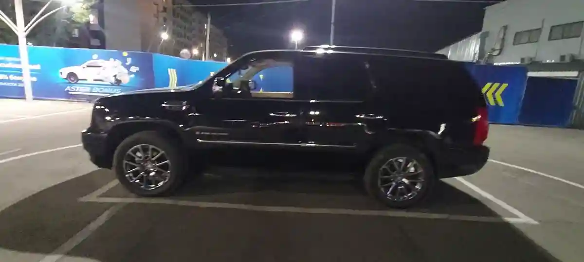 Cadillac Escalade 2006 года за 9 500 000 тг. в Алматы