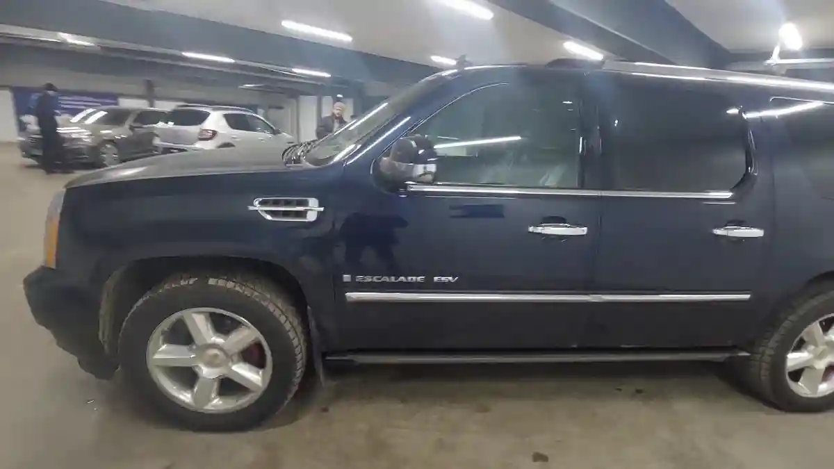 Cadillac Escalade 2007 года за 10 000 000 тг. в Астана