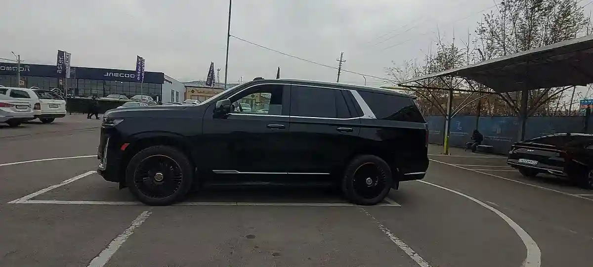 Cadillac Escalade 2021 года за 40 000 000 тг. в Алматы
