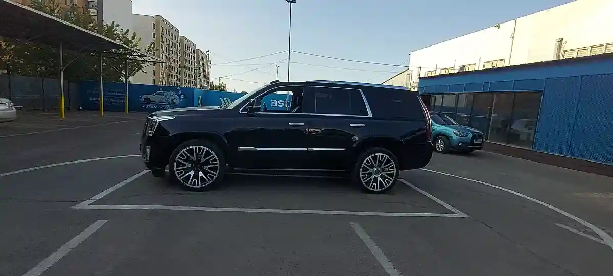 Cadillac Escalade 2020 года за 35 000 000 тг. в Алматы