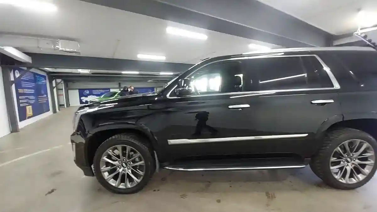 Cadillac Escalade 2019 года за 40 000 000 тг. в Астана