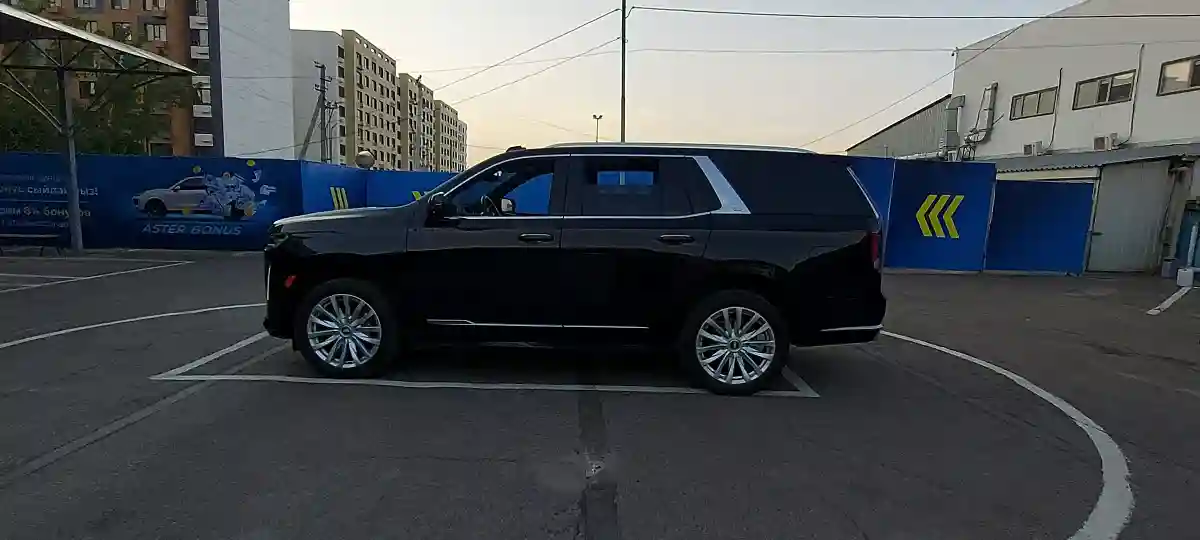 Cadillac Escalade 2023 года за 55 000 000 тг. в Алматы