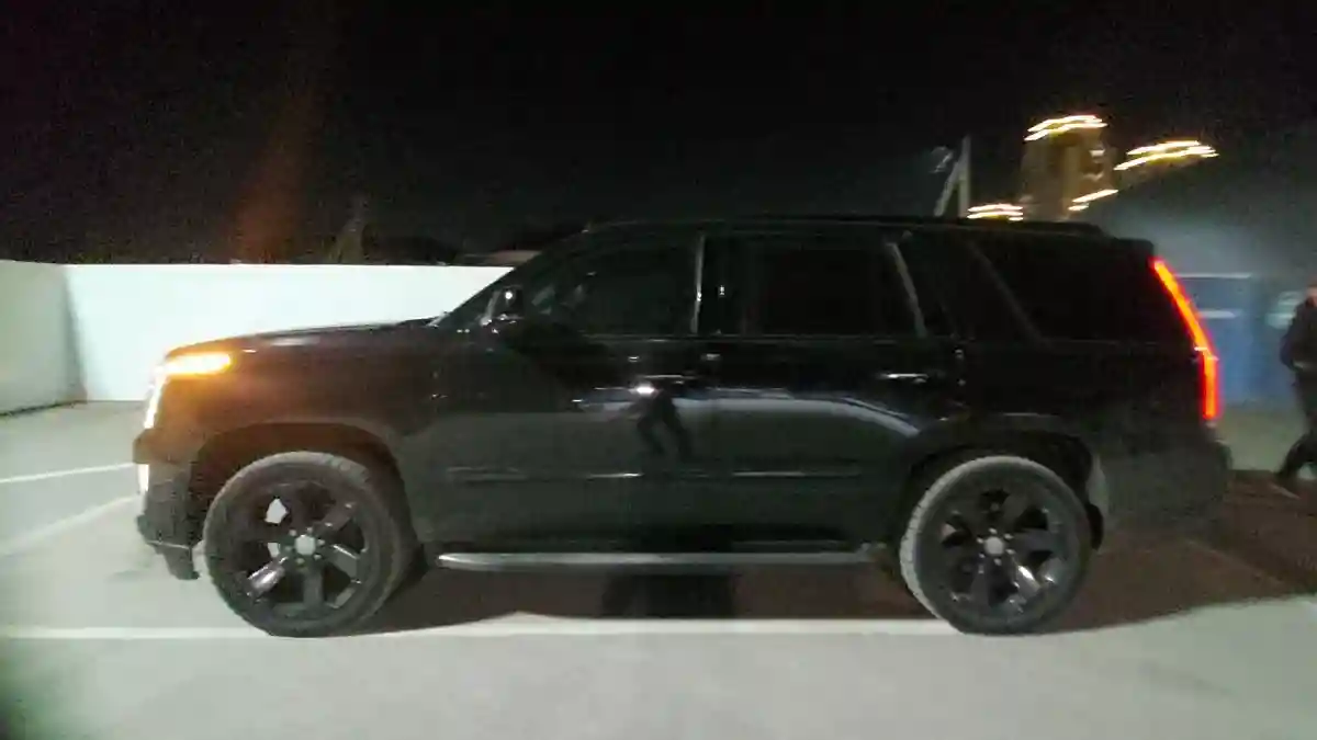 Cadillac Escalade 2020 года за 38 000 000 тг. в Шымкент