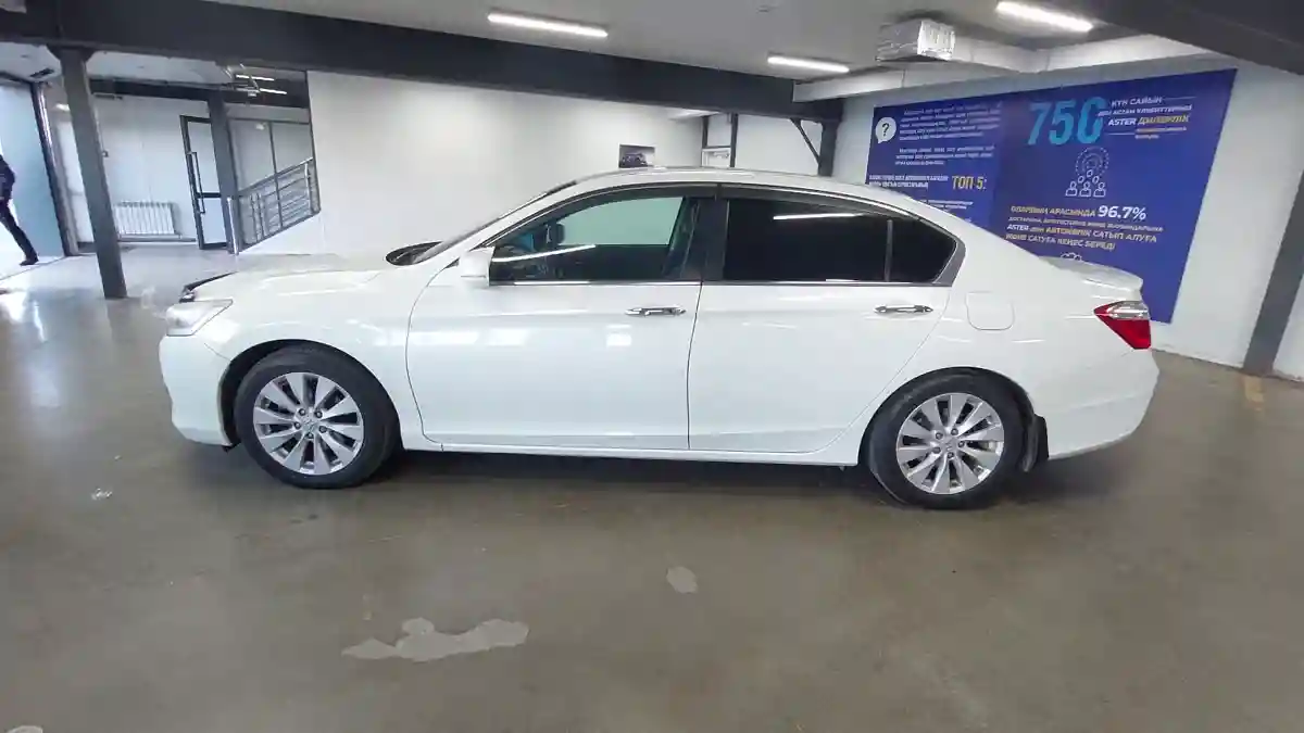 Honda Accord 2013 года за 9 000 000 тг. в Астана