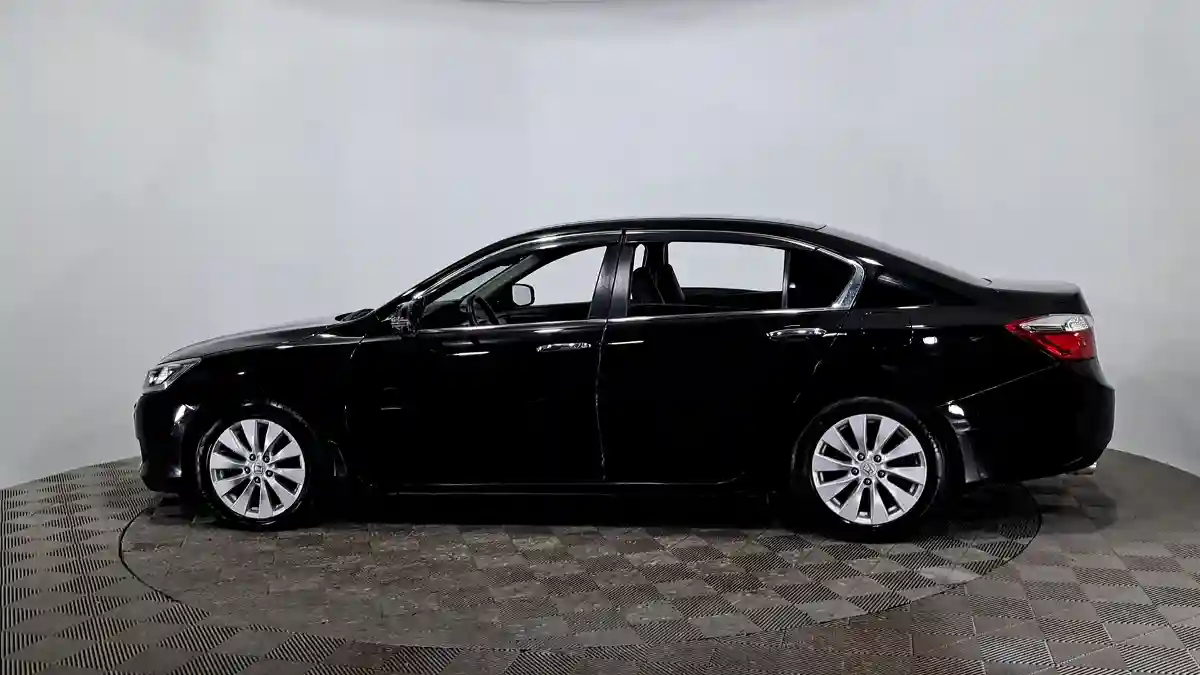 Honda Accord 2013 года за 6 990 000 тг. в Астана