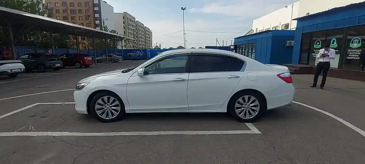 Honda Accord 2013 года за 8 300 000 тг. в Алматы