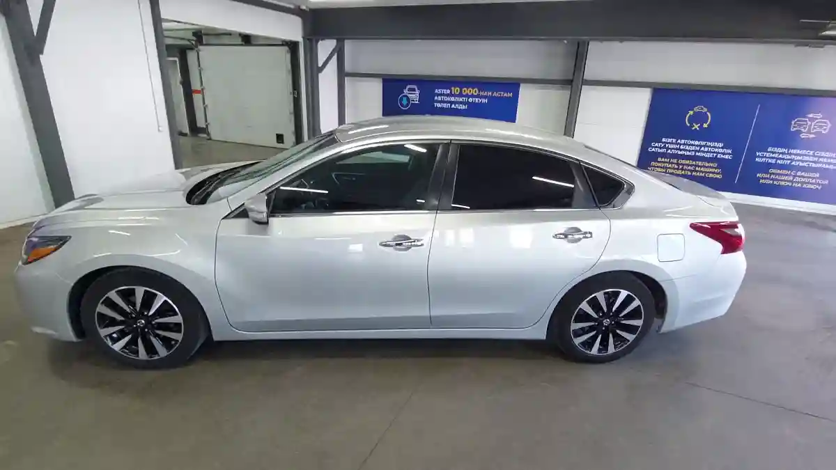 Nissan Altima 2018 года за 7 000 000 тг. в Астана