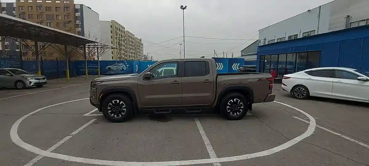 Nissan Navara (Frontier) 2023 года за 20 000 000 тг. в Алматы