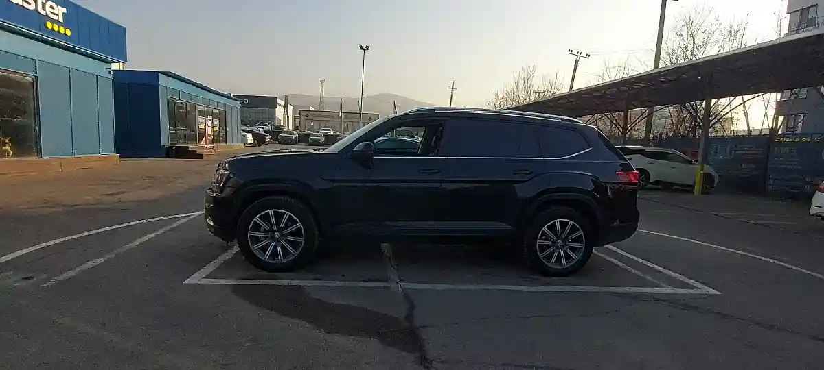 Volkswagen Atlas 2017 года за 16 000 000 тг. в Алматы