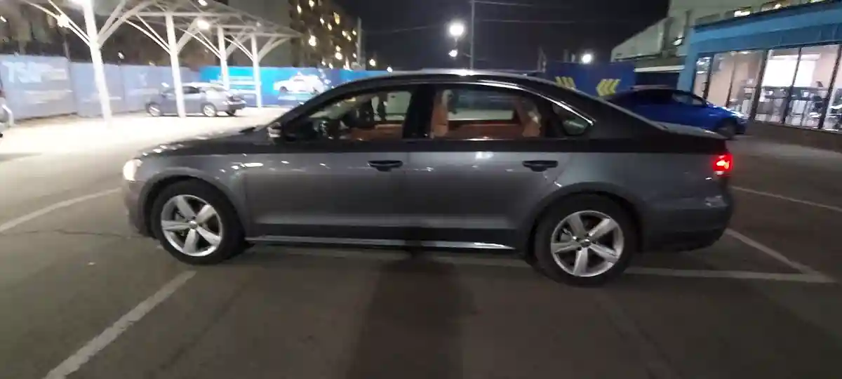 Volkswagen Passat 2015 года за 5 000 000 тг. в Алматы