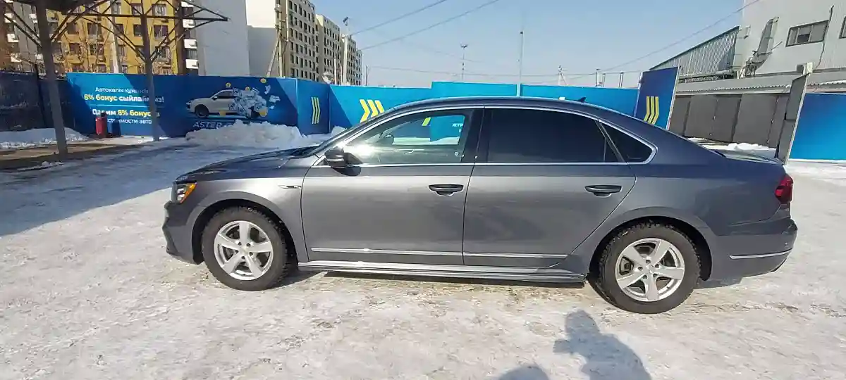 Volkswagen Passat 2016 года за 7 500 000 тг. в Алматы