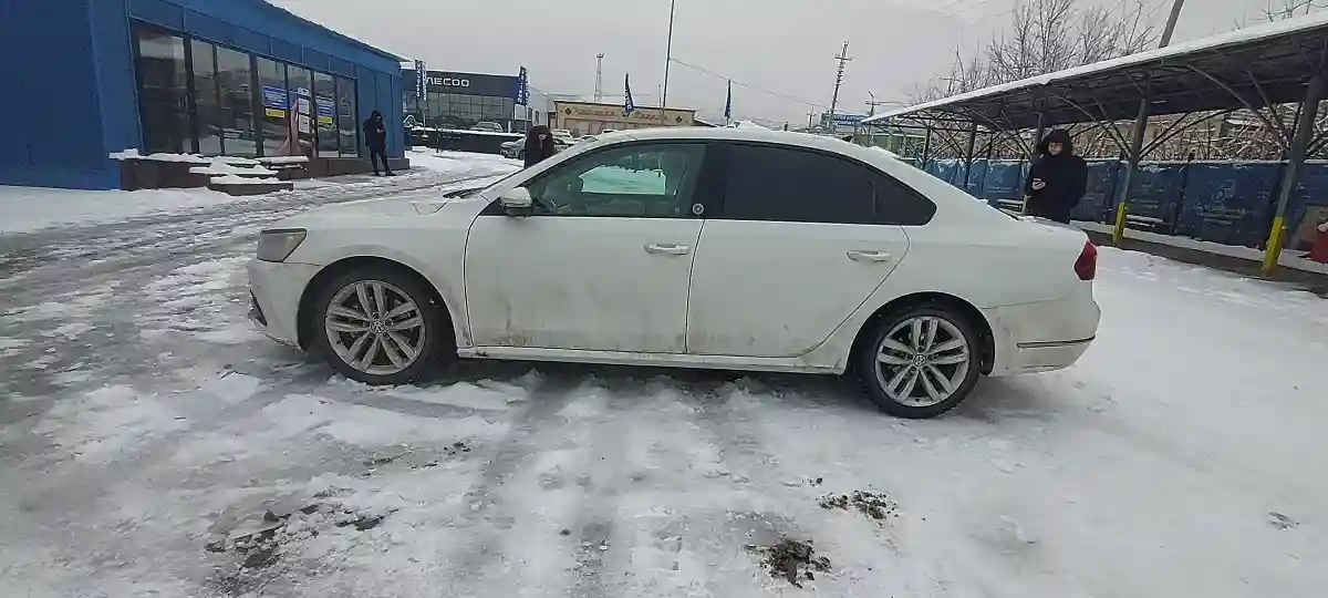 Volkswagen Passat 2018 года за 7 000 000 тг. в Алматы