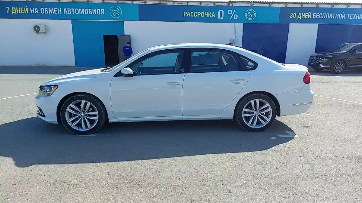 Volkswagen Passat 2018 года за 11 000 000 тг. в Актау