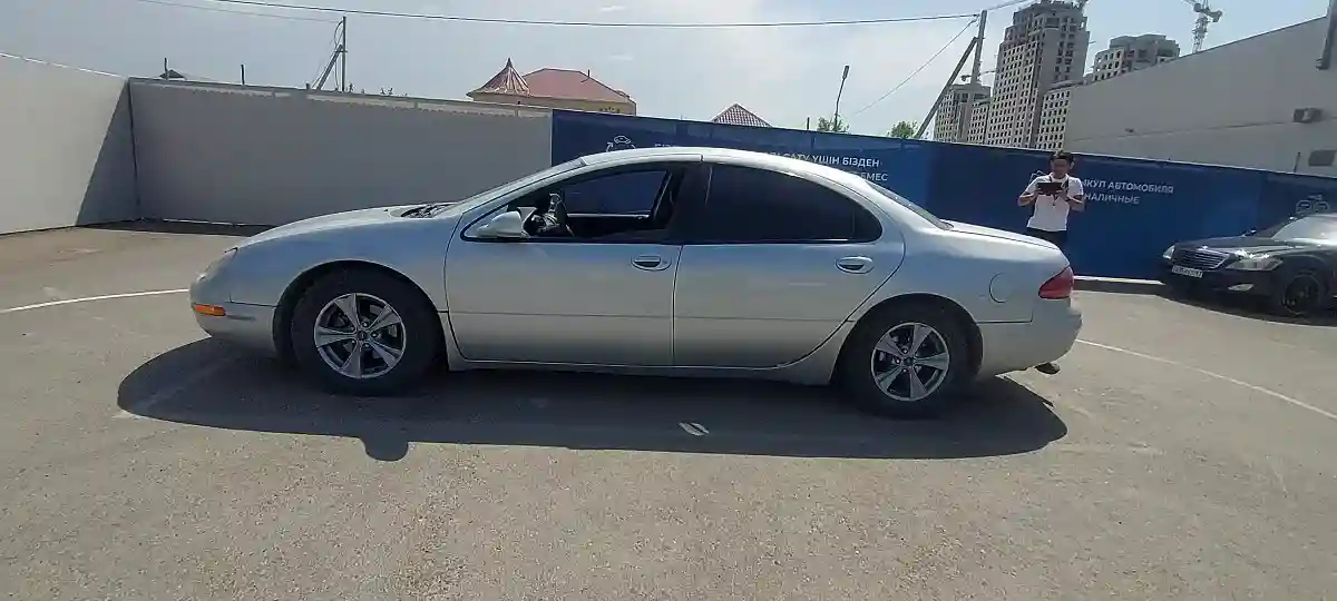 Chrysler Concorde 2000 года за 2 500 000 тг. в Шымкент