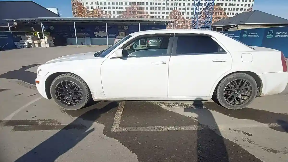 Chrysler 300C 2005 года за 5 000 000 тг. в Шымкент