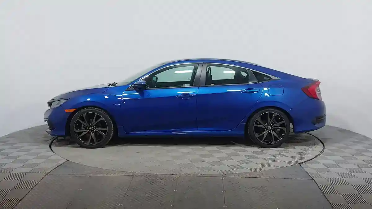 Honda Civic 2020 года за 9 500 000 тг. в Астана