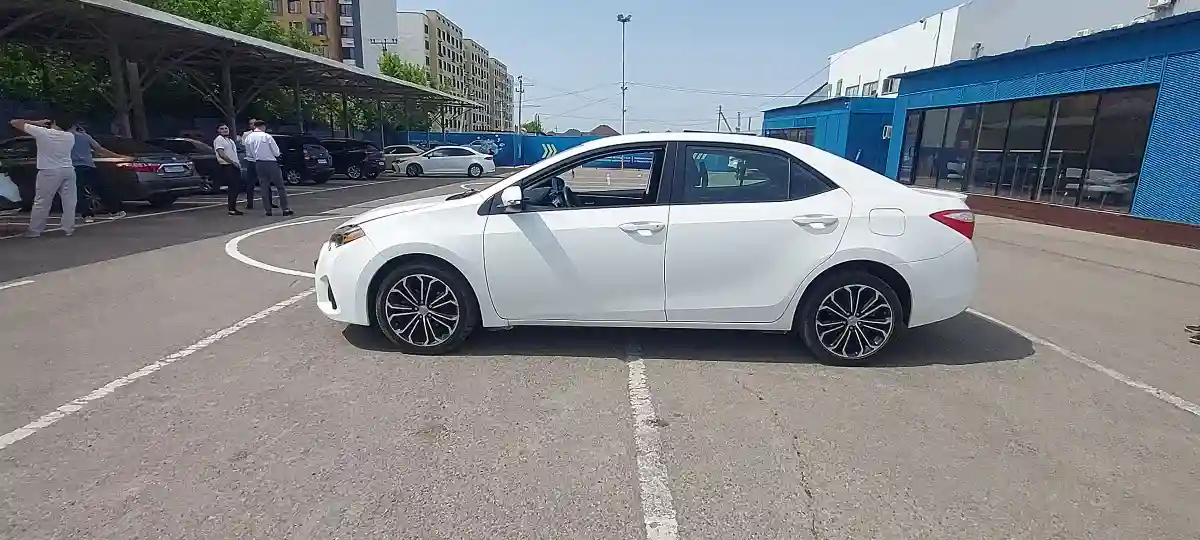 Toyota Corolla 2014 года за 7 500 000 тг. в Алматы