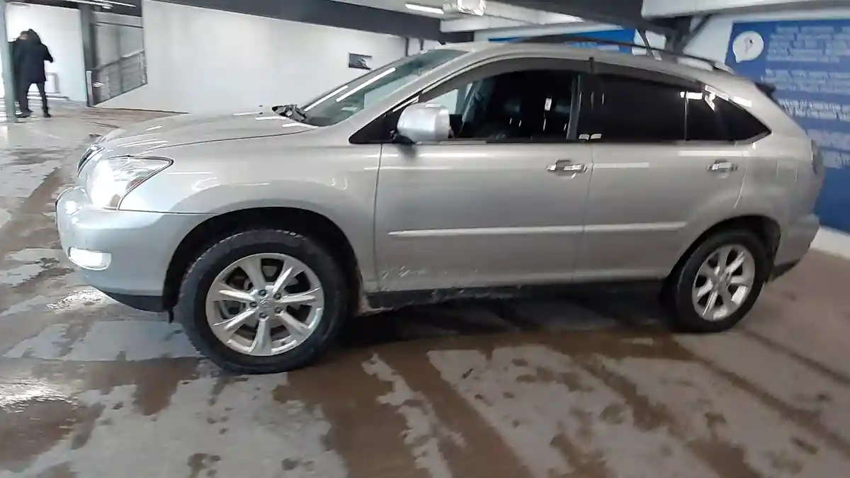 Lexus RX 2007 года за 7 000 000 тг. в Астана