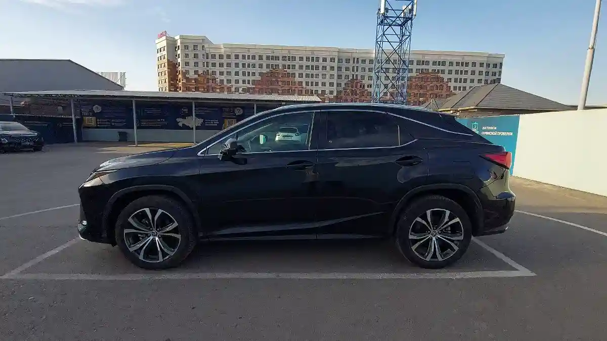 Lexus RX 2022 года за 30 000 000 тг. в Шымкент