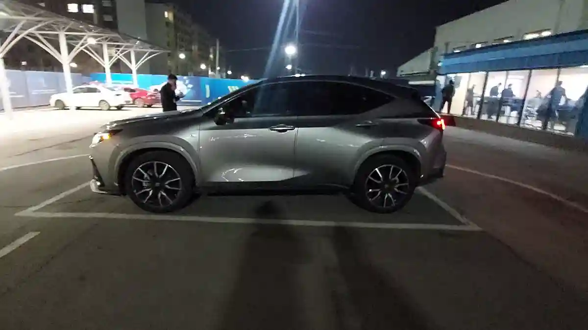 Lexus NX 2023 года за 22 500 000 тг. в Алматы