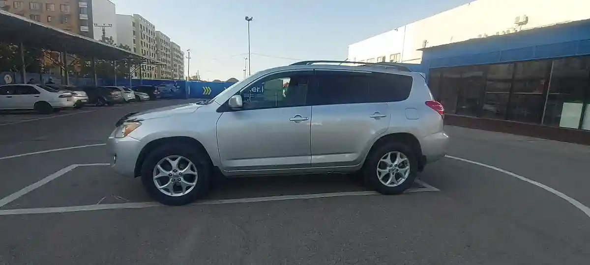 Toyota RAV4 2011 года за 8 500 000 тг. в Алматы