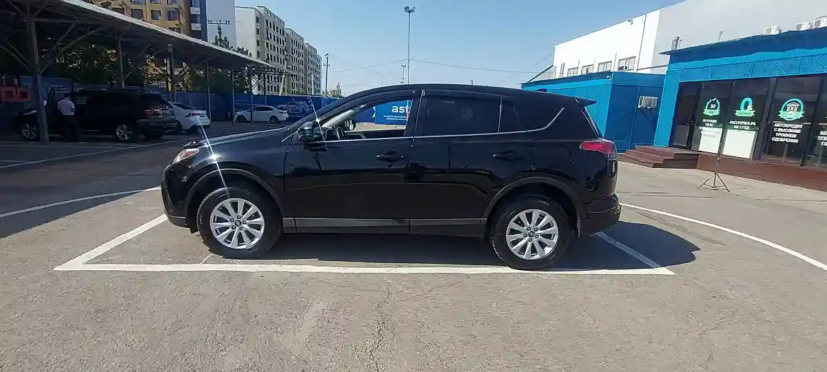 Toyota RAV4 2019 года за 10 500 000 тг. в Алматы