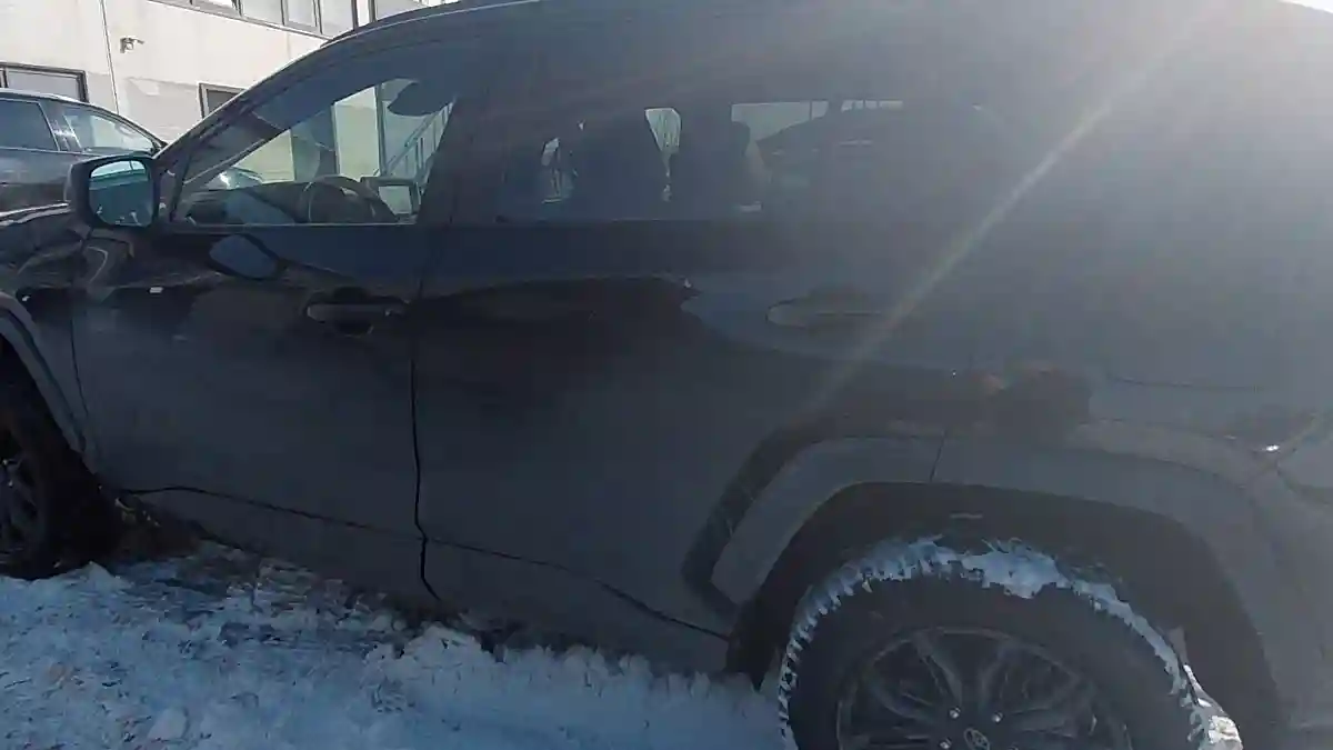 Toyota RAV4 2021 года за 13 500 000 тг. в Астана