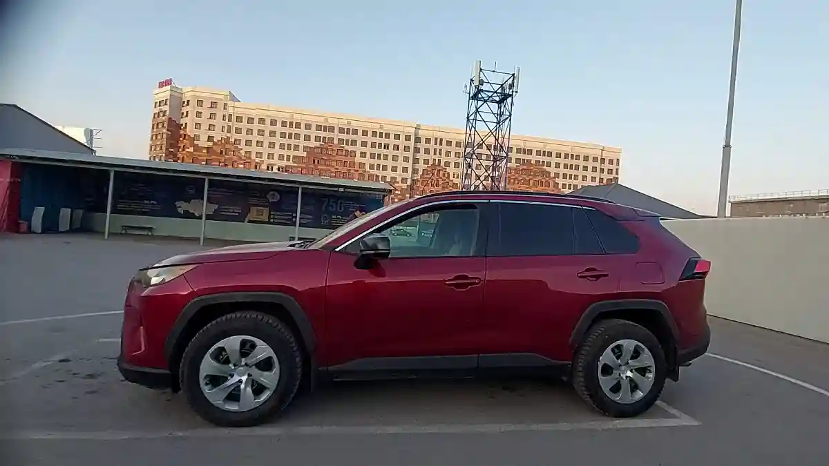 Toyota RAV4 2019 года за 13 000 000 тг. в Шымкент