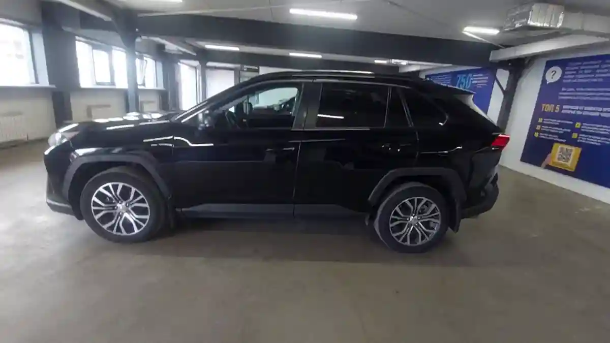Toyota RAV4 2020 года за 12 600 000 тг. в Астана