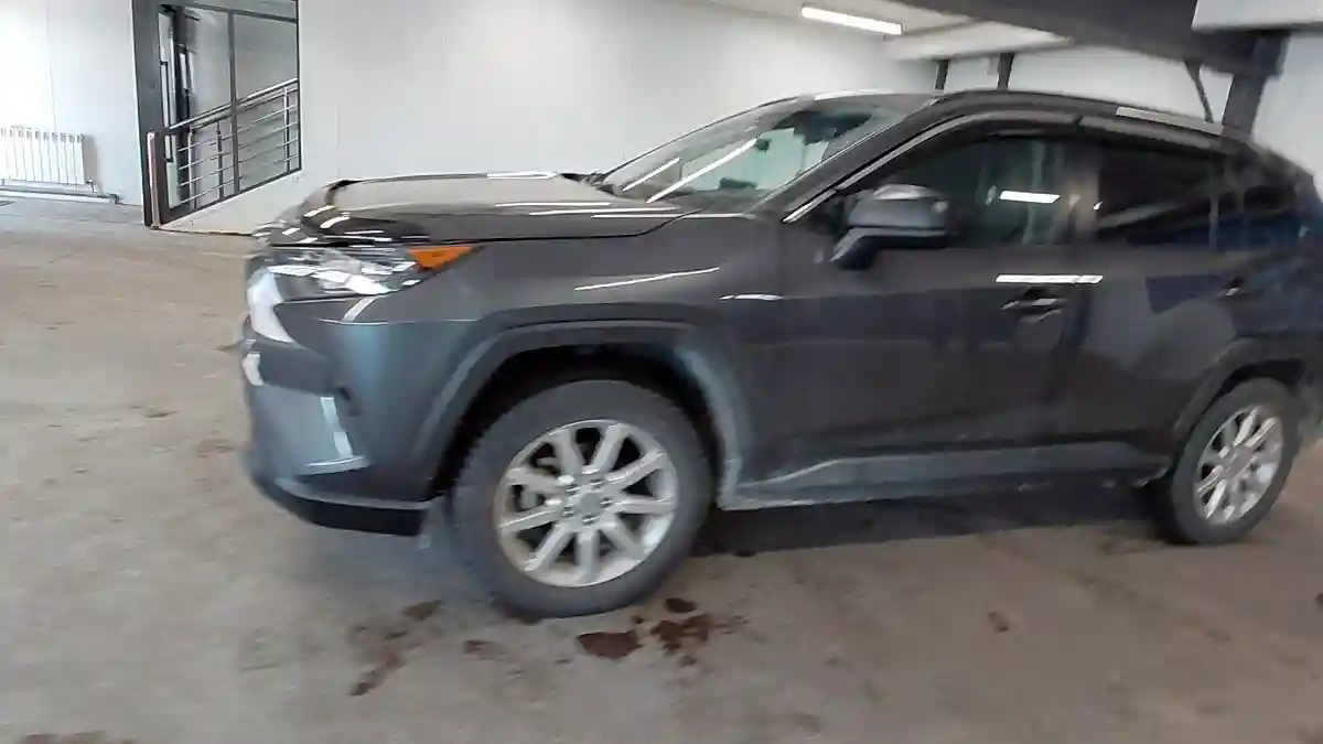Toyota RAV4 2019 года за 12 000 000 тг. в Астана