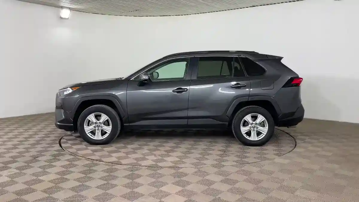Toyota RAV4 2020 года за 16 106 000 тг. в Шымкент