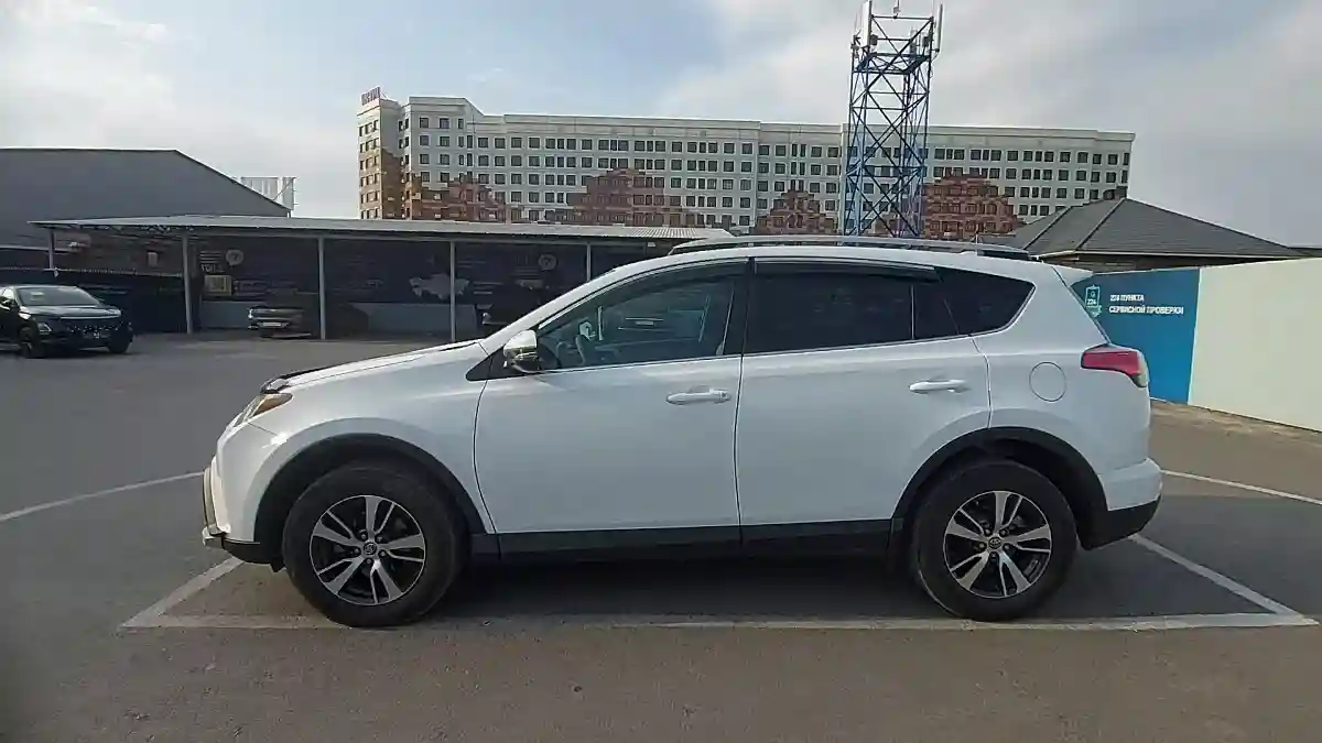 Toyota RAV4 2015 года за 12 000 000 тг. в Шымкент