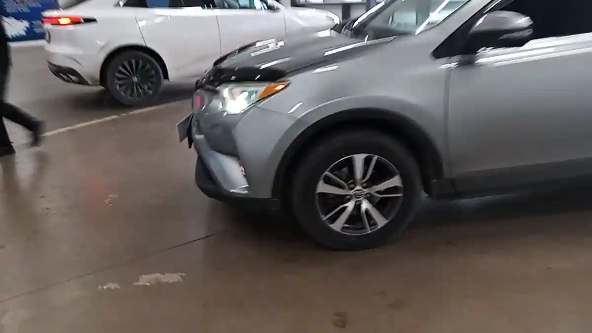 Toyota RAV4 2016 года за 10 700 000 тг. в Астана