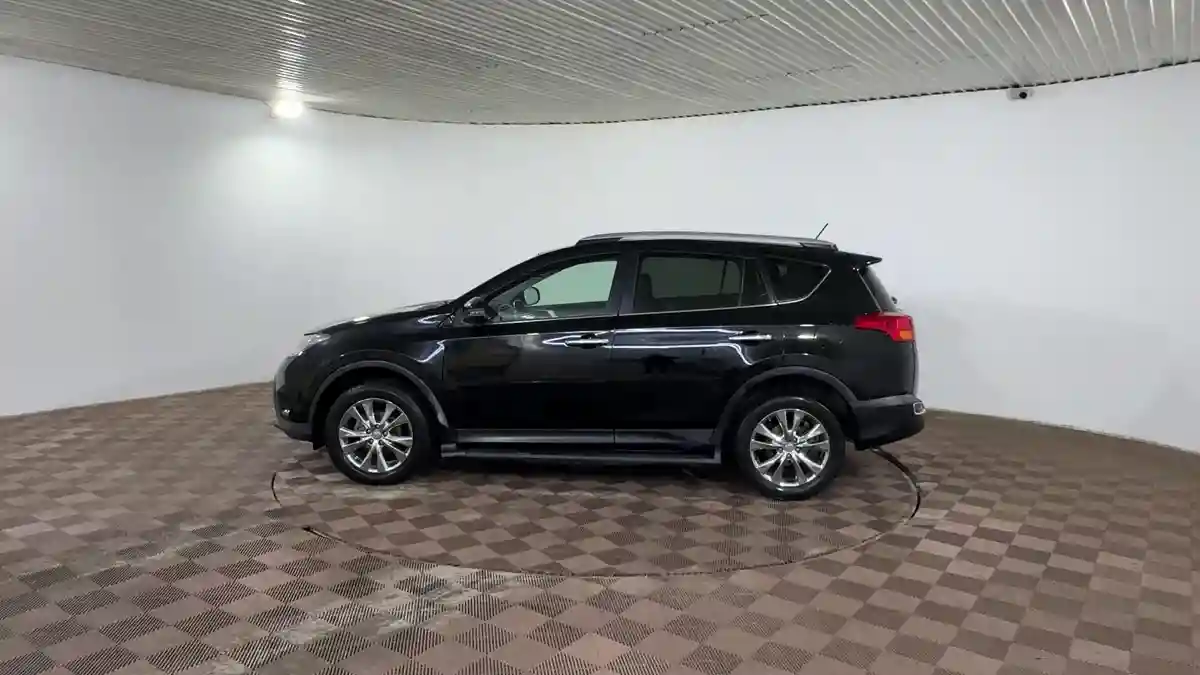 Toyota RAV4 2014 года за 10 390 000 тг. в Шымкент