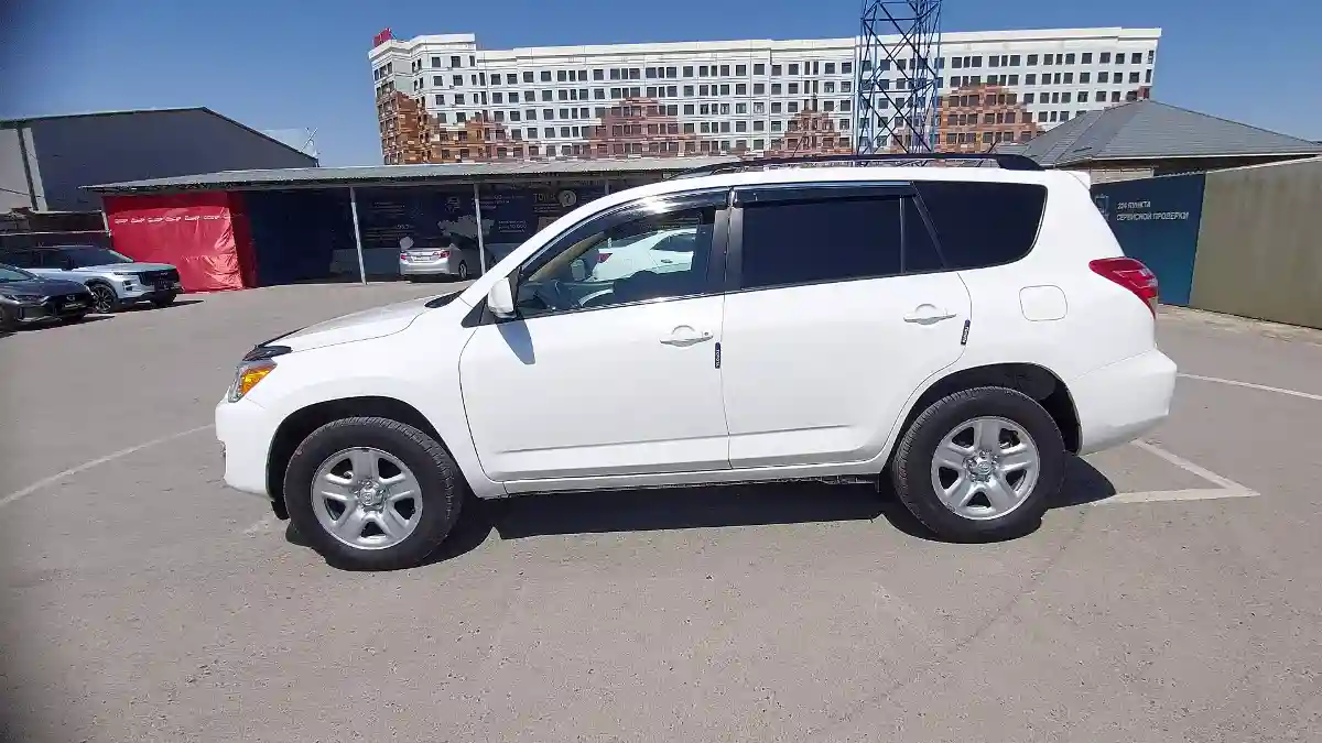 Toyota RAV4 2012 года за 8 500 000 тг. в Шымкент