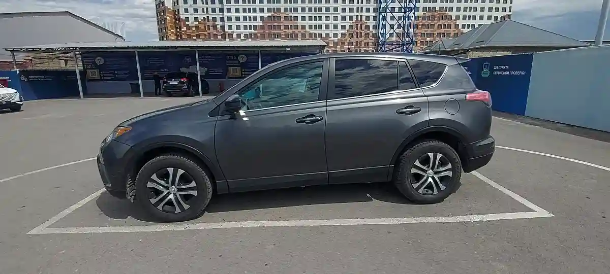 Toyota RAV4 2018 года за 10 000 000 тг. в Шымкент