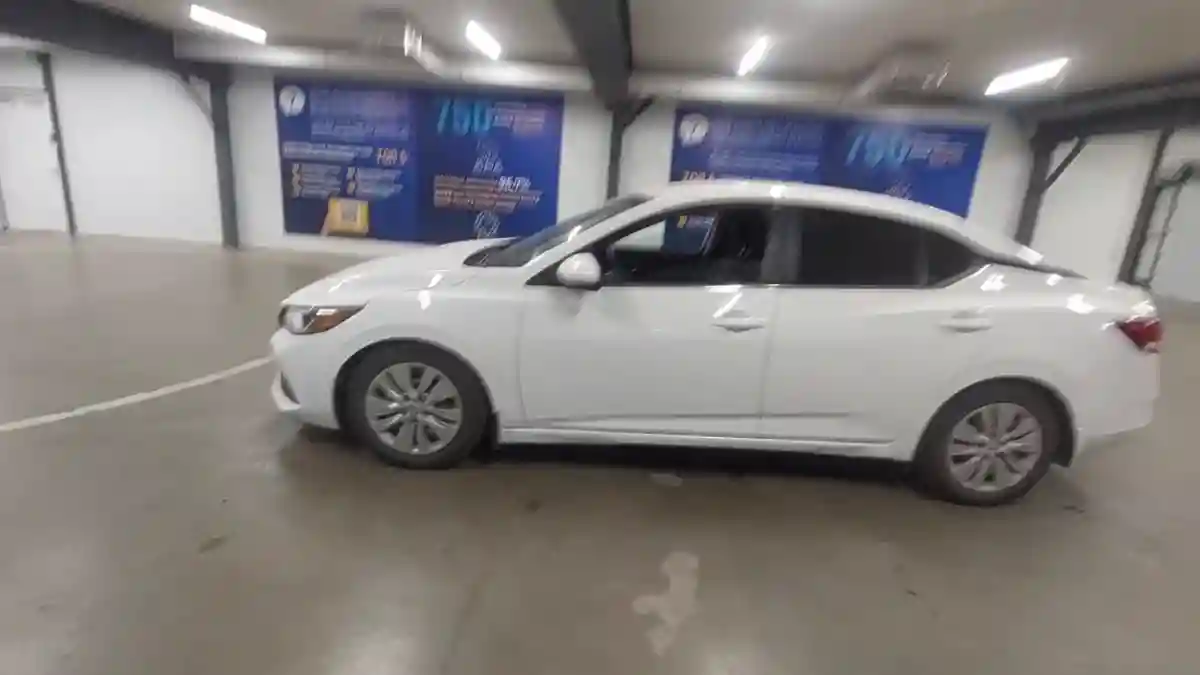 Nissan Sentra 2020 года за 10 000 000 тг. в Астана