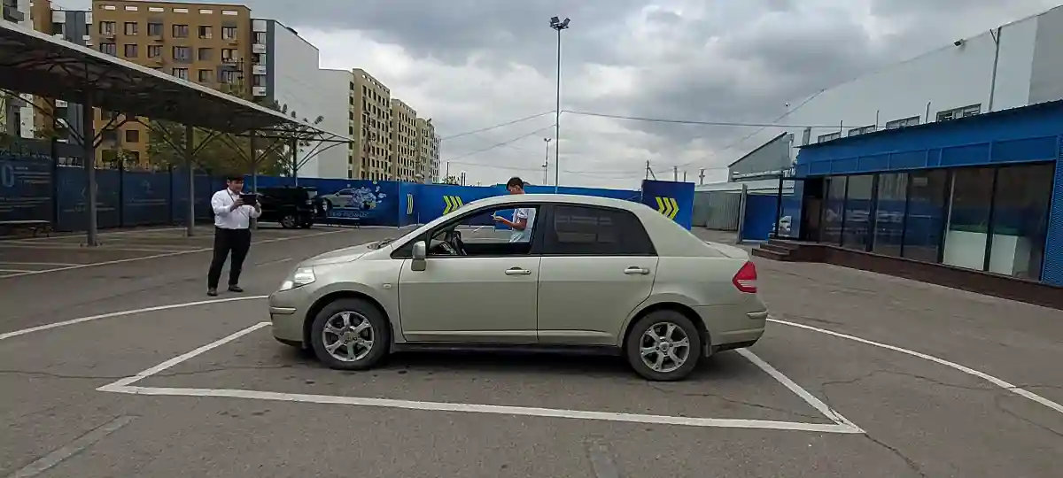 Nissan Tiida 2007 года за 4 150 000 тг. в Алматы