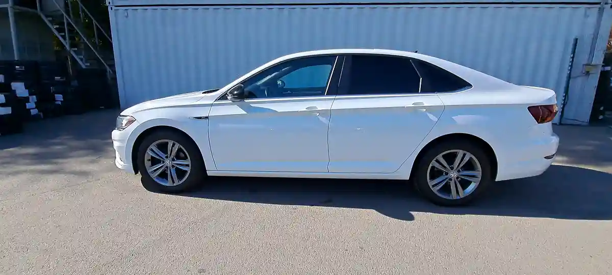 Volkswagen Jetta 2018 года за 8 790 000 тг. в Алматы