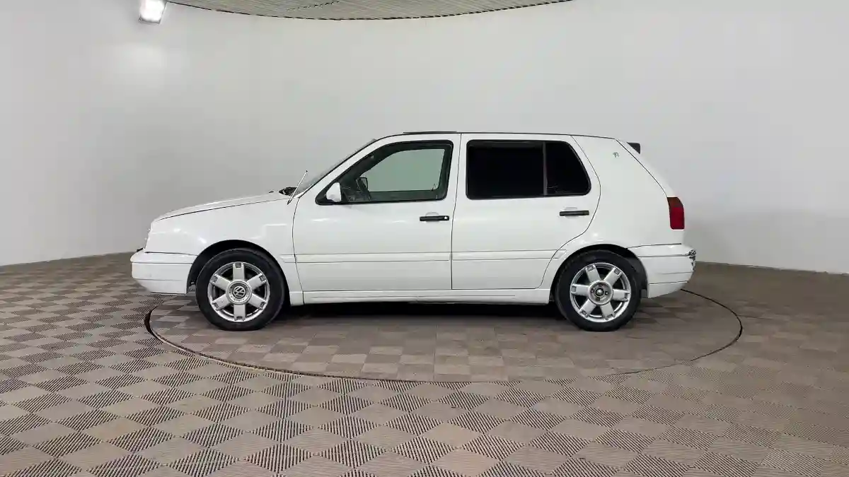 Volkswagen Golf 1995 года за 1 090 000 тг. в Шымкент