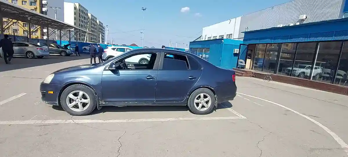 Volkswagen Jetta 2005 года за 1 800 000 тг. в Алматы