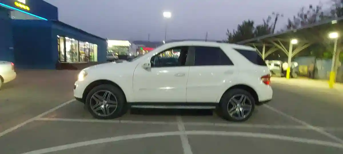 Mercedes-Benz M-Класс 2006 года за 7 000 000 тг. в Алматы