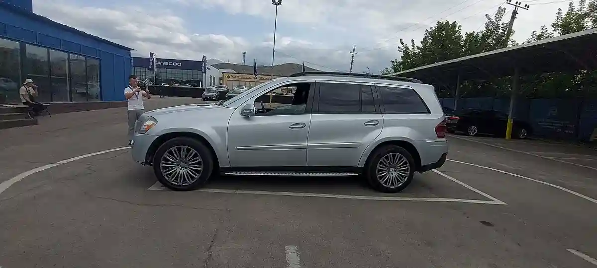 Mercedes-Benz GL-Класс 2006 года за 6 000 000 тг. в Алматы