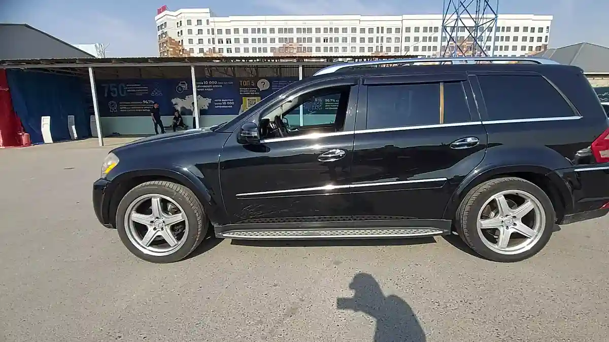 Mercedes-Benz GL-Класс 2008 года за 9 000 000 тг. в Шымкент